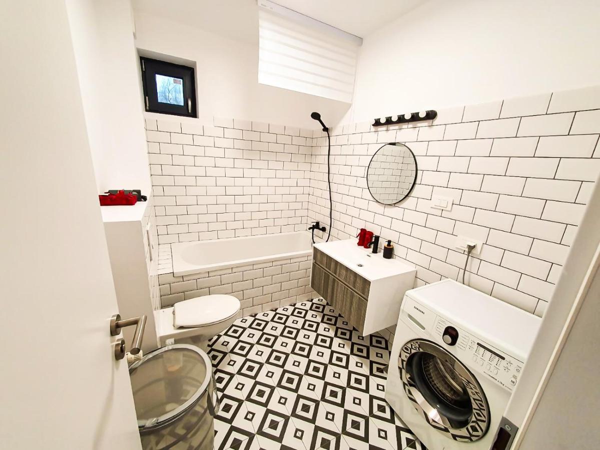 Apartament Urban Retreat: Industrial Chic 1Br Ap - Heart Of Bukareszt Zewnętrze zdjęcie