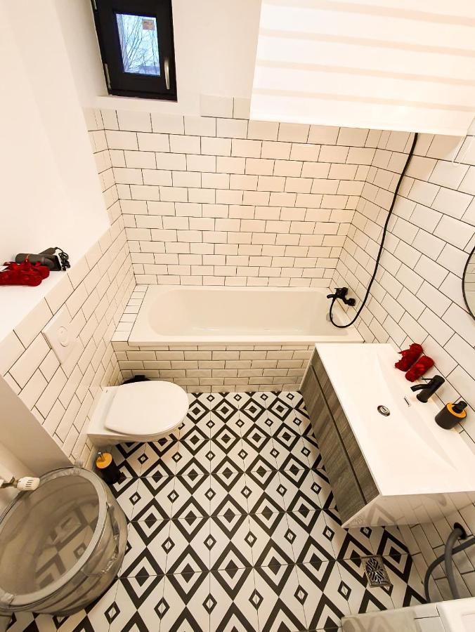 Apartament Urban Retreat: Industrial Chic 1Br Ap - Heart Of Bukareszt Zewnętrze zdjęcie